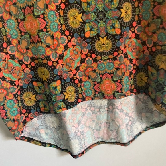 Bright Paisley Lularoe Irma - Picture 6 of 7